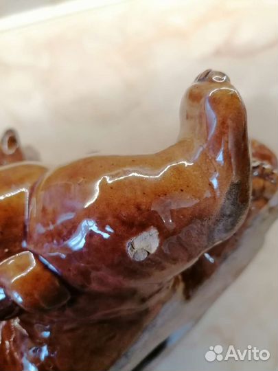 Медведица с медвежатами