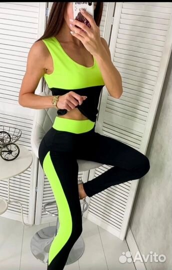 Спортивный костюм женский