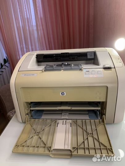 Принтер HP LaserJet 1020