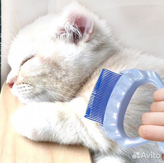 Массажная расческа из авс пластика. Котям и пёсам