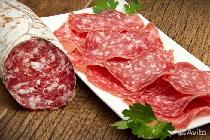 Салями Наполи Италия