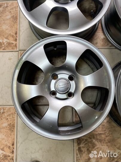 Всмпо фобос R-15 4/100 Кованные Vesta Rio ваз