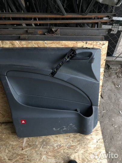 Карта дверная для передняя левая Mercedes Vito