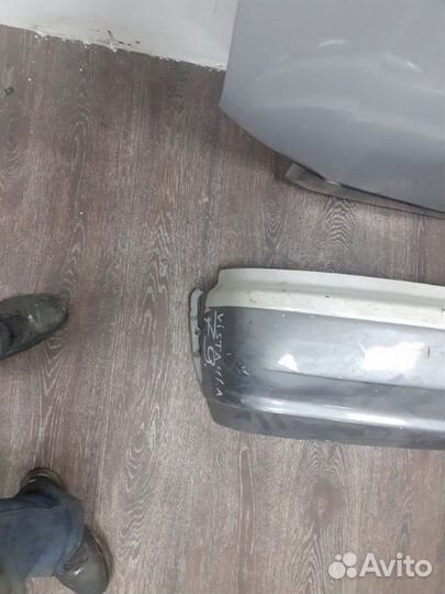 Бампер задний Toyota Vista