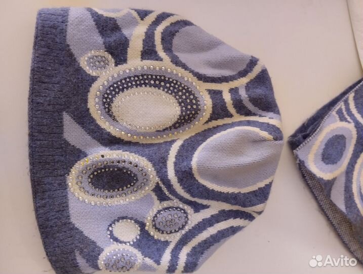 Зимняя шапка с шарфом