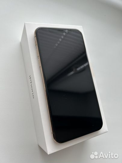 iPhone Xs, 64 ГБ