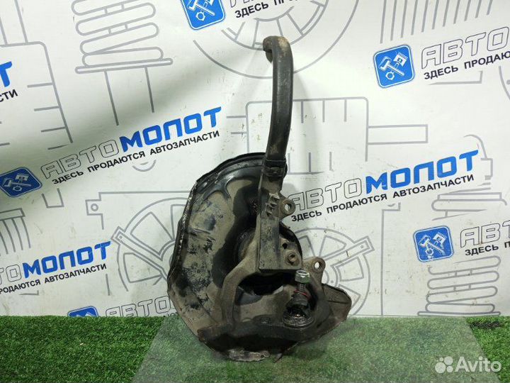 Кулак поворотный передний правый Mercedes-Benz