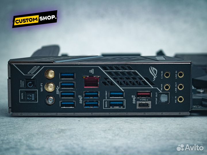 Asus Rog Zenith Extreme AMD X399 Socket TR4