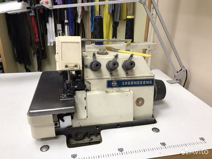 Оверлок профессиональный трёхниточный shuanggong