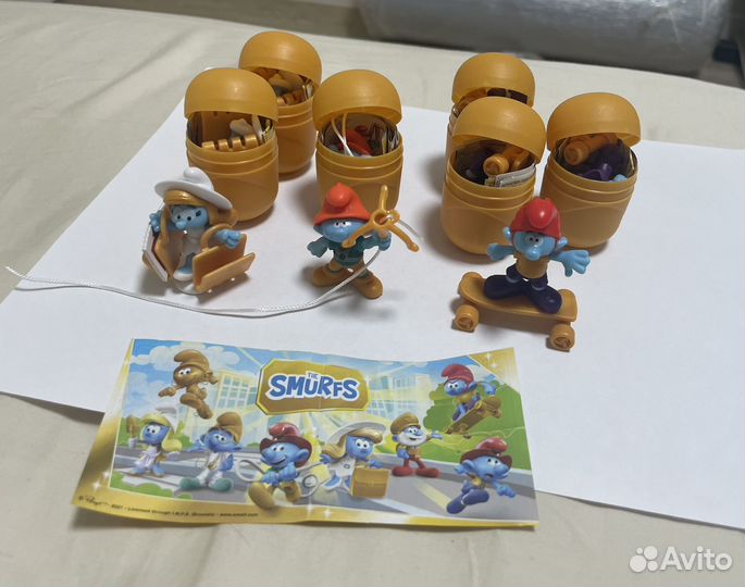 Фигурки киндер сюрприз из коллекции смурфики 2021