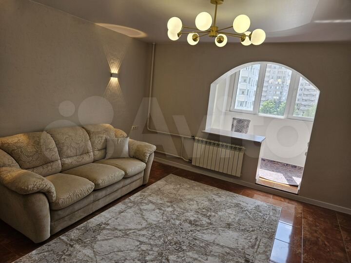 2-к. квартира, 61 м², 4/17 эт.