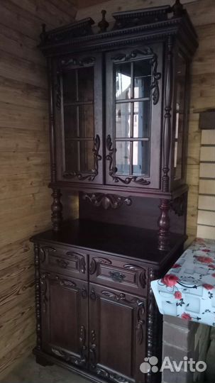 Старинный буфет