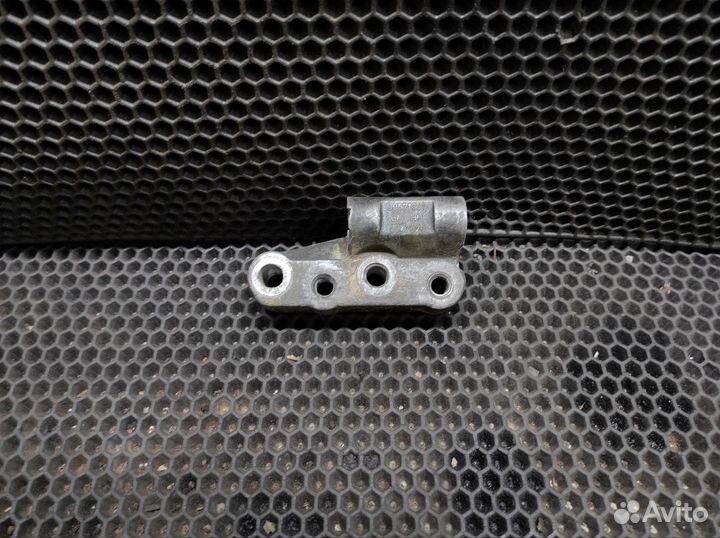 Кронштейн Opel Vectra b