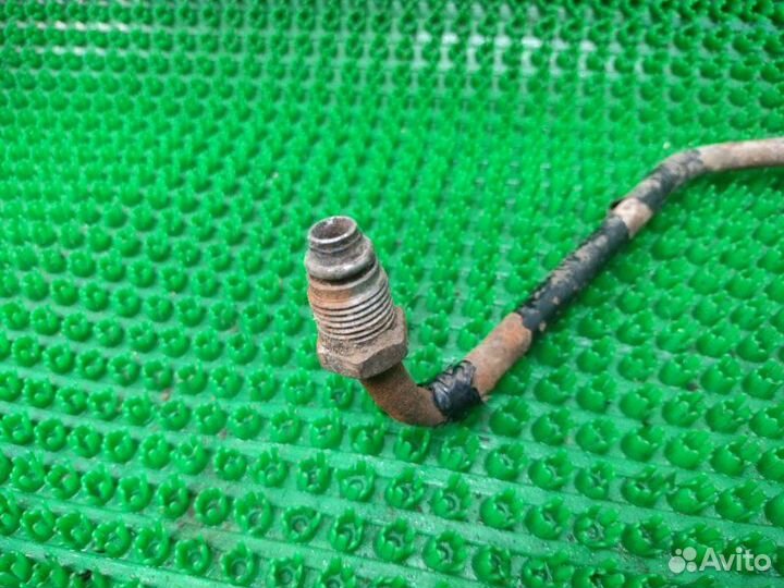 Трубка гидроусилителя Volkswagen Passat B3 1992