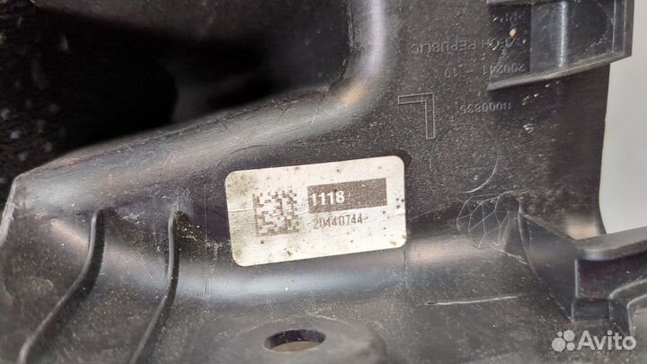 Обшивка пространства багажника BMW 2 F44, 2020