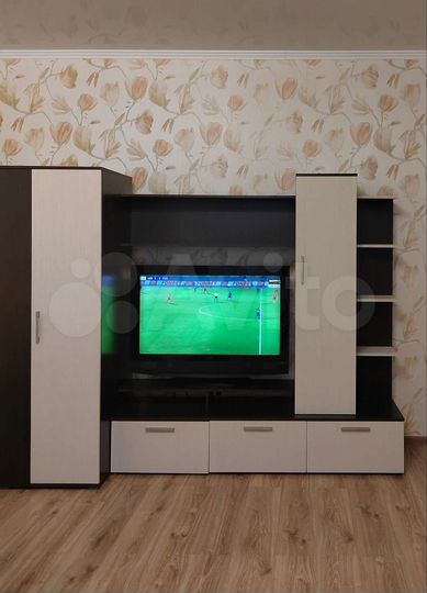 2-к. квартира, 65 м², 1/16 эт.