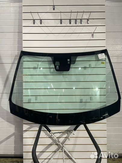 Лобовое стекло на Мазда сх-5