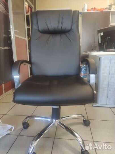 Продам офисную мебель