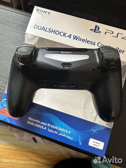 Геймпад PlayStation Dualshock 4