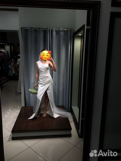 Свадебное платье 42 44 новое