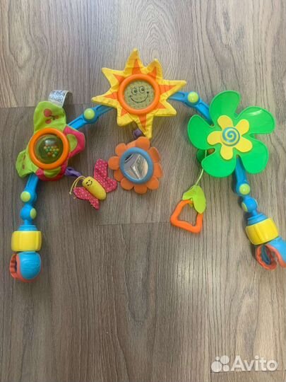 Дуга с подвесными игрушками