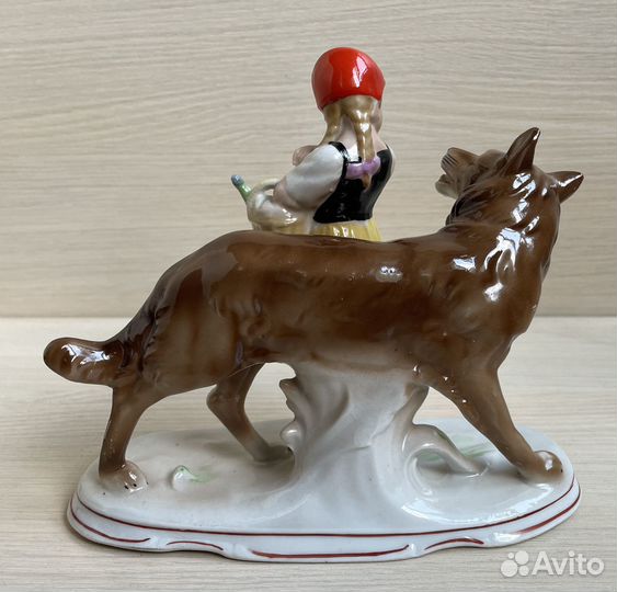 Статуэтка Красная шапочка волк Германия 50е 18см