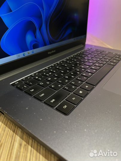 Honor magicbook 15/Ryzen 5/SSD 250/8gb