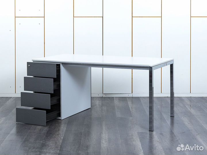 Компьютерный стол с тумбой