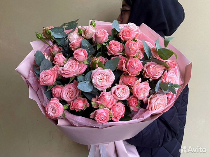 Букет пионовидных роз