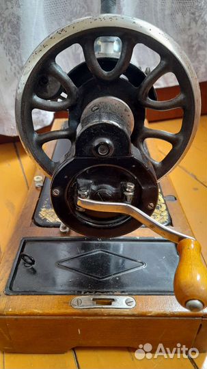 Швейная машина зингер Singer