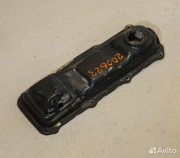 Крышка клапанная VW Golf 3