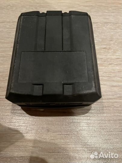 Зарядное устройство и аккумулятор Hilti