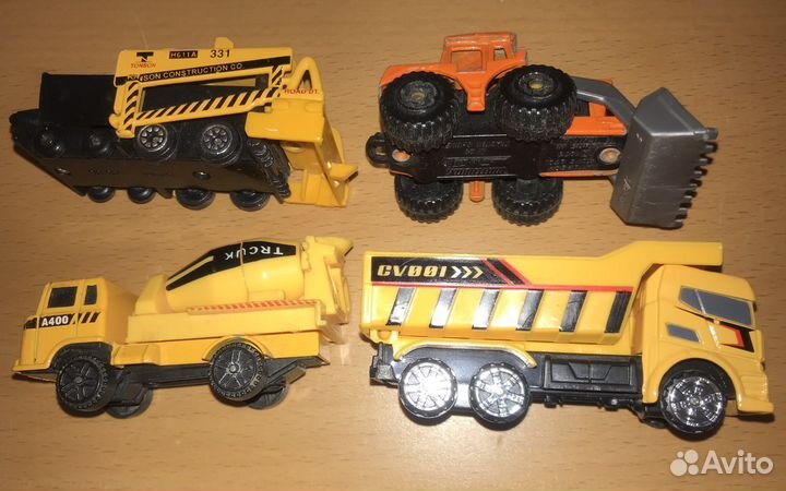 Трактор дорожная техника гараж Hot wheels