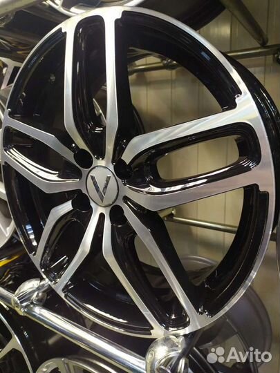 Диски R17 4x100 et41 d60,1 Remain B199 BKF Новые