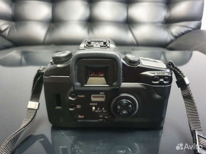 Фотоаппарат Canon EOS33