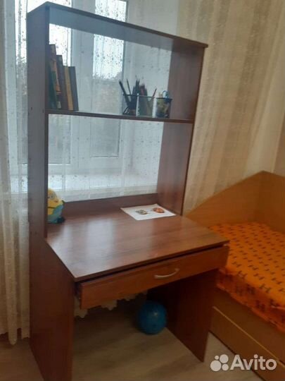 Детский письменный стол бу