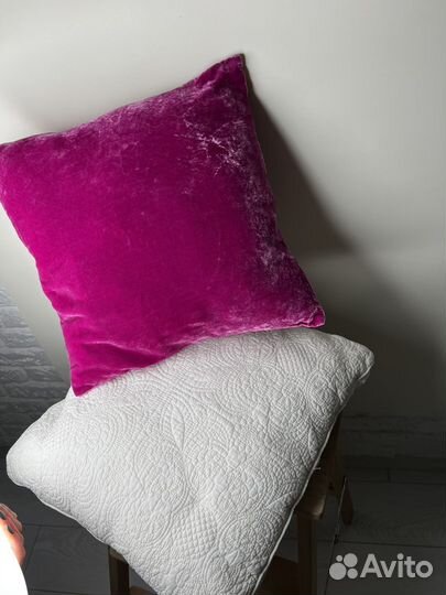 Подушки, плед Zara Home