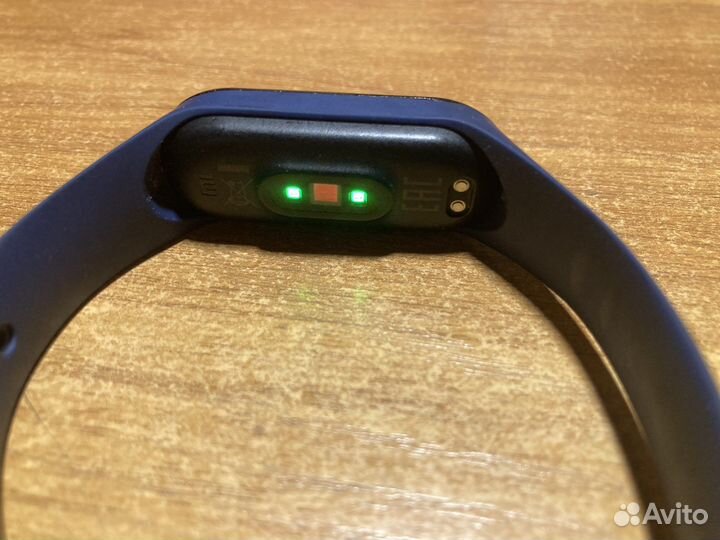 Часы xiaomi mi band 4