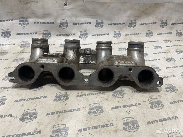 Коллектор впускной Ваз 2110 2005