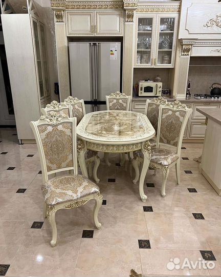 Столы и стулья 