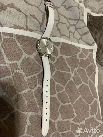 Часы guess женские