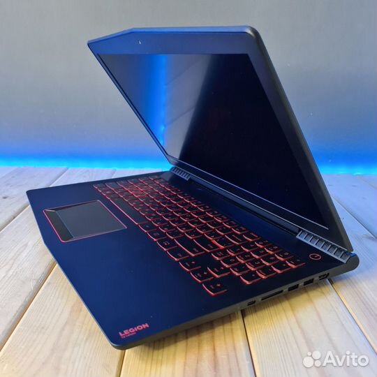 Игровой ноутбук Lenovo Legion Y520-15ikbn