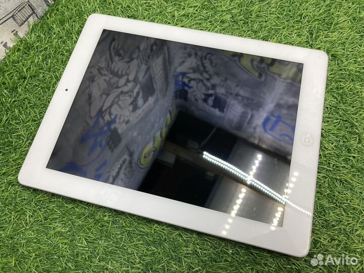 iPad 4 Wi-Fi + Cellular 16GB