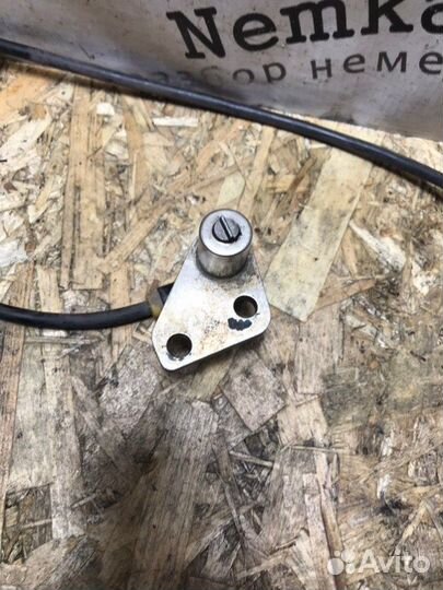 Датчик abs передний правый Mercedes-Benz W124 M103