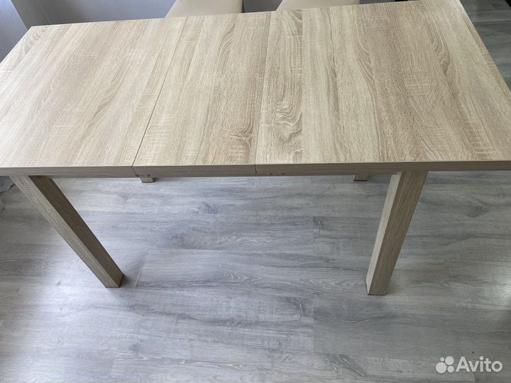 Кухонный стол