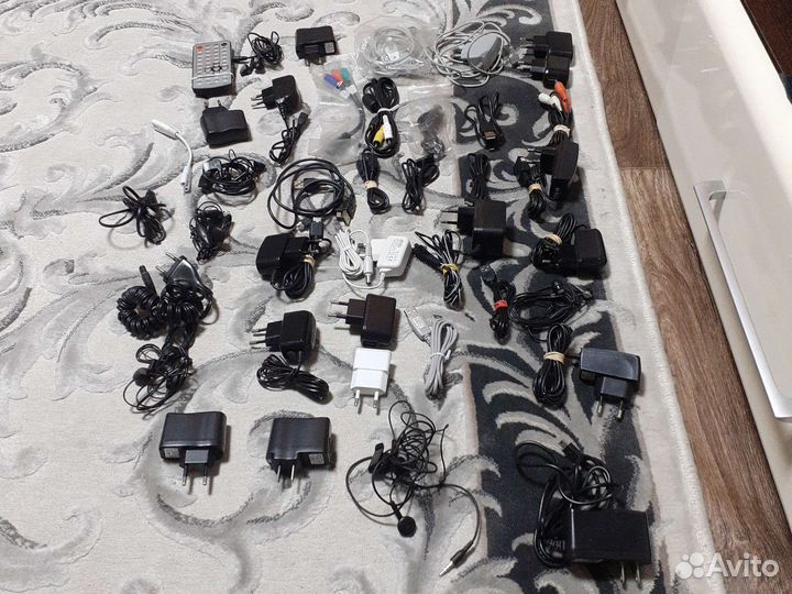 Блоки питания наушникипереходники от снарых теле