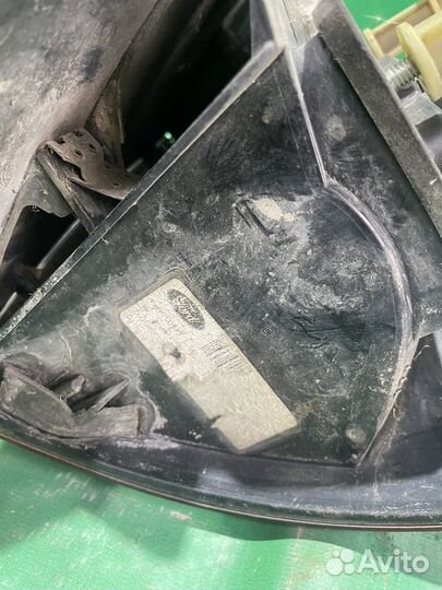 Задние фонари Ford Galaxy 2