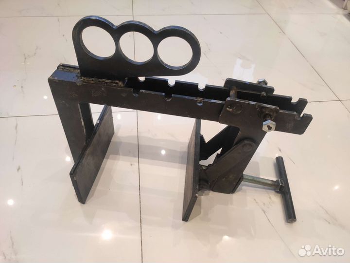 Аренда захвата для сэндвич панелей