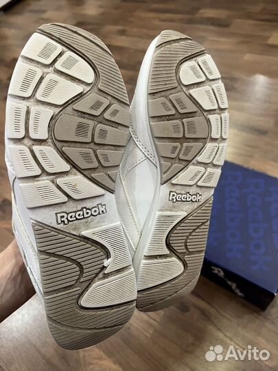 Кроссовки женские reebok royal glide 36