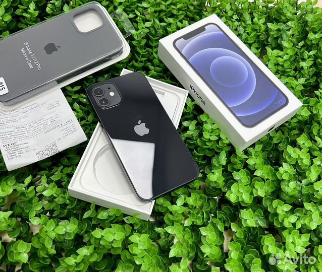iPhone 12, 64 ГБ